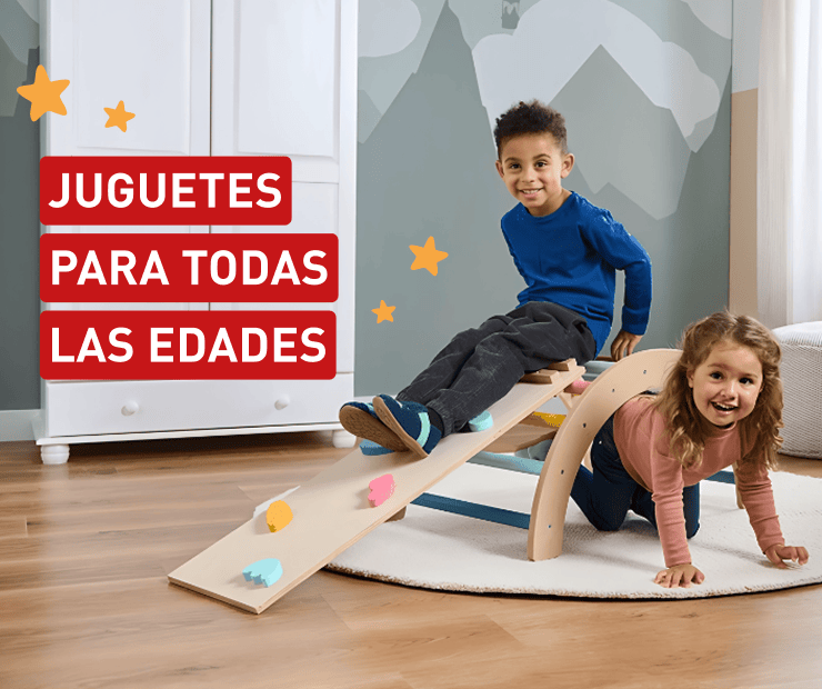Niño y niña jugando en una rampa de madera dentro de una habitación infantil. Texto en la imagen: Juguetes para todas las edades.