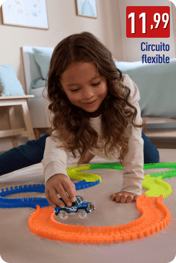 Niña jugando con un coche sobre un circuito flexible de colores azul, naranja, verde y amarillo. En la imagen aparece el precio 11,99 € y el texto Circuito flexible.