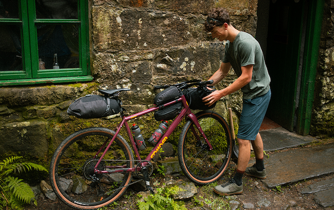 Shop Camino Al Apex1 Flat Bar