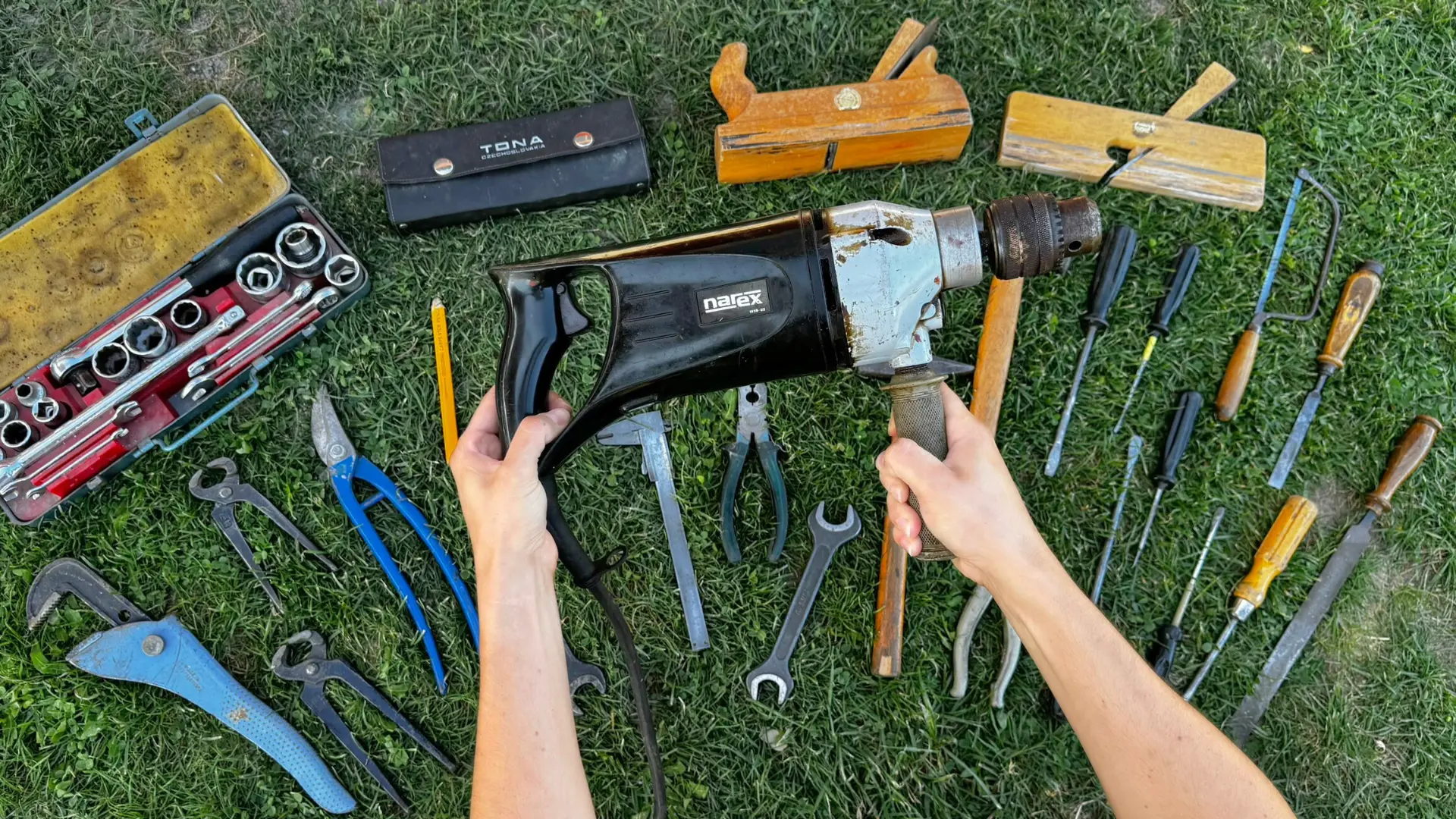 Nářadí za socialismu: Takto vypadaly šroubováky Narex, gola sady Tona a kladiva Zbirovia