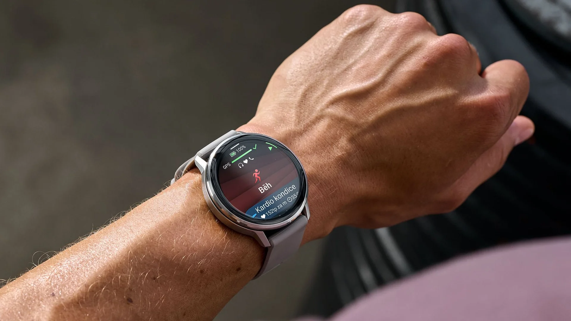 Garmin Venu 4 jdou po krku úspěšnému modelu: Mají svítilnu, krásný displej a vylepšené sledování spánku