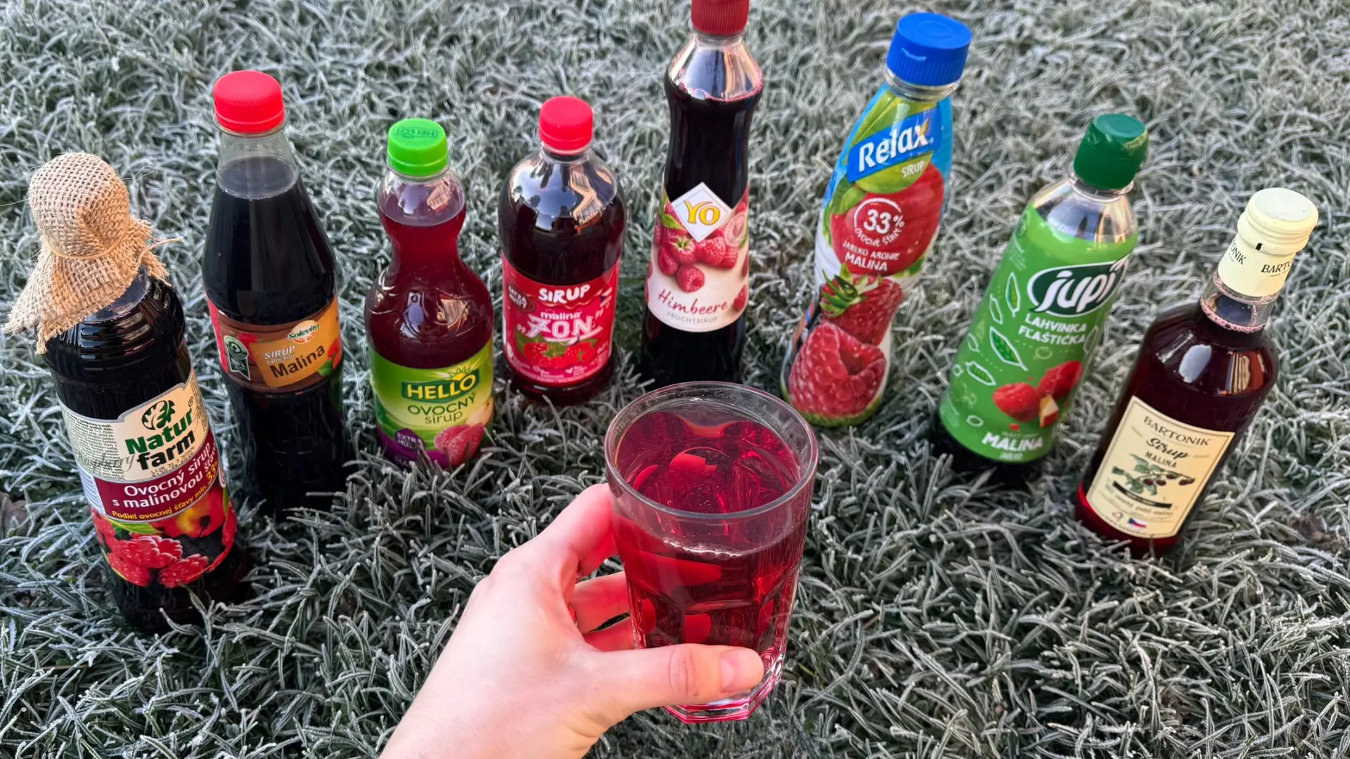 Test malinových sirupů (2025): Poražený se s malinami nikdy nesetkal, poctivý sirup jich měl 60 %