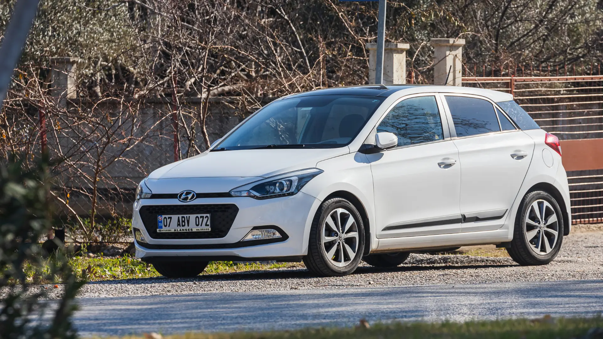 Nejlevnější nové auto 2025: Vybrali jsme 10 nejlepších modelů s cenou od 299 000 Kč, zaujmuly odborníky i veřejnost