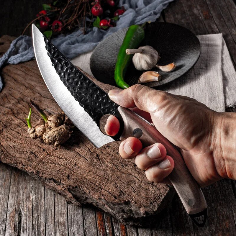 Hokkaido - Cuchillo de Chef Profesiona Forjado a Mano con Funda de Cuero