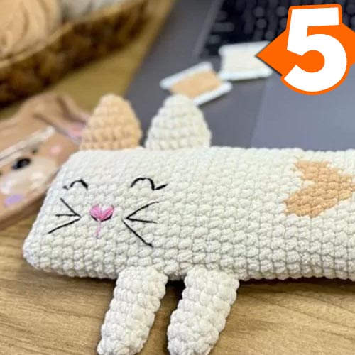 Receita Apoio de Pulso Brrrrr de Crochê com o Fio Vellut Amigurumi