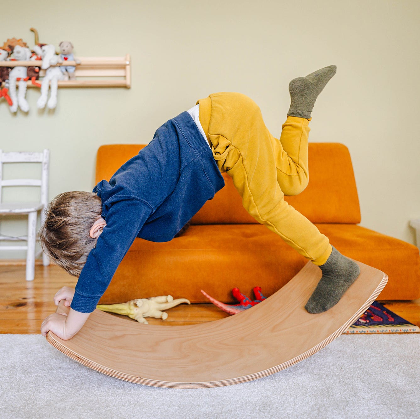 These Super Satisfying Sensory Toys Will Help Your Kiddo Develop Through Play