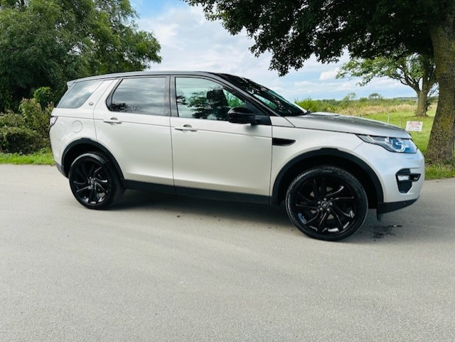 LAND ROVER DISCOVERY SPORT *HSE BLACK EDITION…