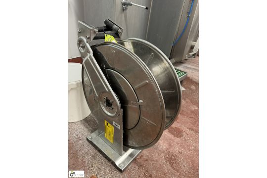 Stainless steel wall mountable Hose Reel (please note…