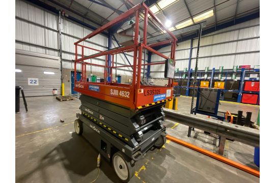 Skyjack SJIII 4632 Electric Scissor Lift