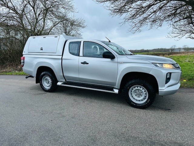 MITSUBISHI L200 DI-D 'CLUB CAB' EDITION - 20 REG…