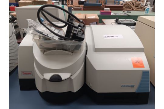 Thermo Evolution 600 UV-VIS Spectrophotometer