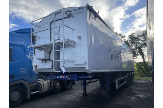 Fruehauf Tri-Axle Bulk Tipper Trailer, registration…