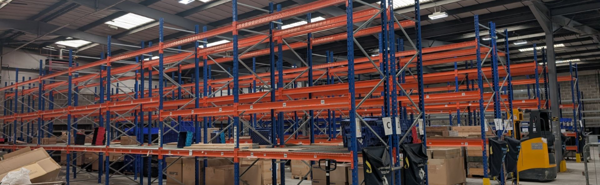 Large Dexion & Pss Modern Pallet Racking Sale: No Reserves