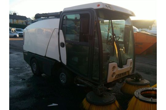 2008 58 REG JOHNSTON ROADSWEEPER (DIRECT NHS)