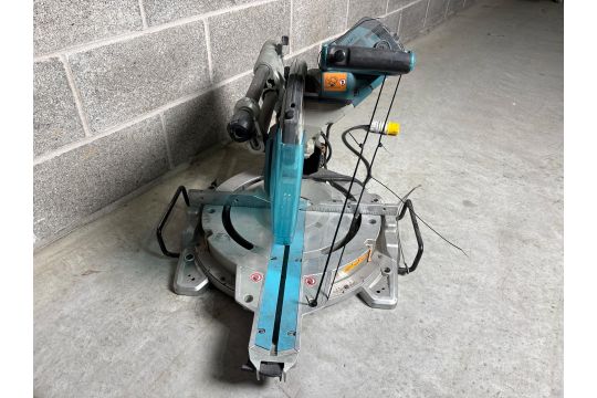Makita Telescopic Compound Mitre Saw 305Mm 12' -THX15032…