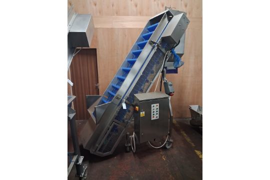 Stainless steel modular plastic scooped incline conveyor