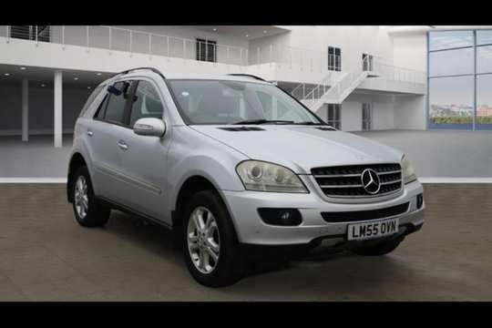 MERCEDES-BENZ ML320 3.0CDI (221) *SE EDITION*…