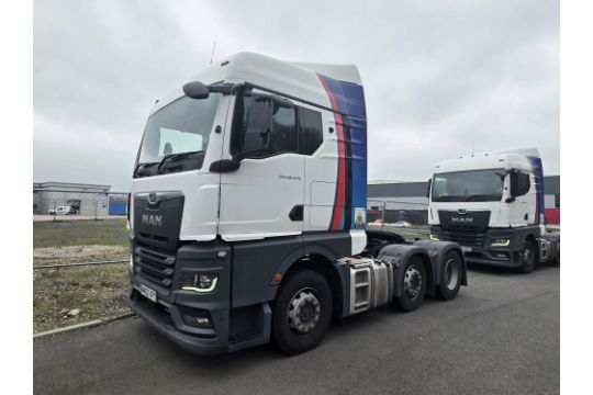 MW22 KPY – MAN TGX 26.470 Sleeper Cab Tractor…