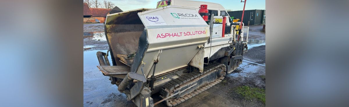 Hamm Tandem Rollers, Asphalt Paver & Kindling Machine