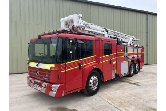 Mercedes Econic 6x2 Fire Engine c/w Hilton Access…
