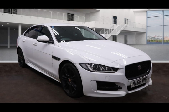 JAGUAR XE 'R - SPORT EDITION' 2.0 DIESEL - AUTO…