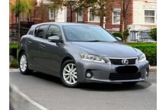 **(only 124k Mileage)** 2013 Lexus Ct 200h…