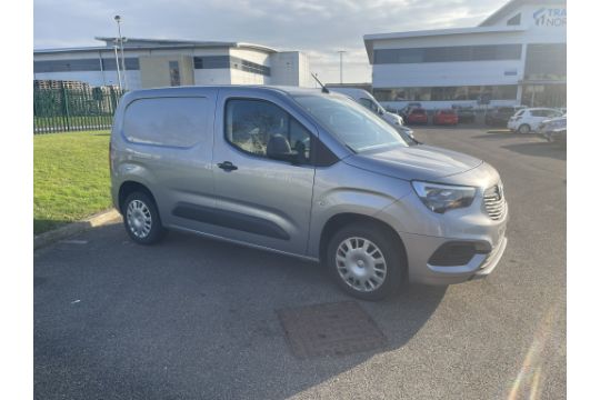 DN69 GZW Vauxhall Combo Panel Van