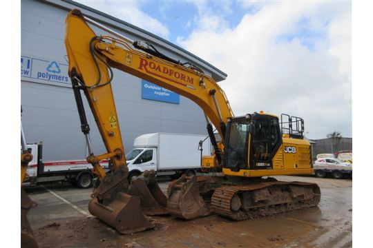 9 x Excavators, Asphalt Paver, 34 x…