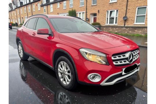 **(only 59k Mileage)** 2018 Mercedes-benz…