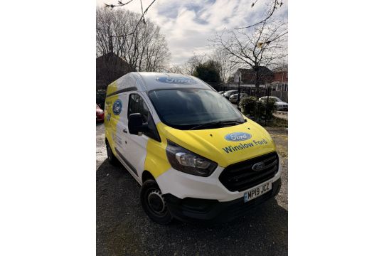 Ford Transit custom 300 Base Panel Van | MP19…