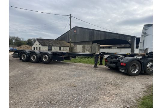 Broshuis MFCC-HD 45’ low-loader hydraulic skeletal…