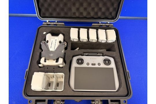 DJI Mini 4 Pro Drone w/ 7 Batteries & Pelican Case