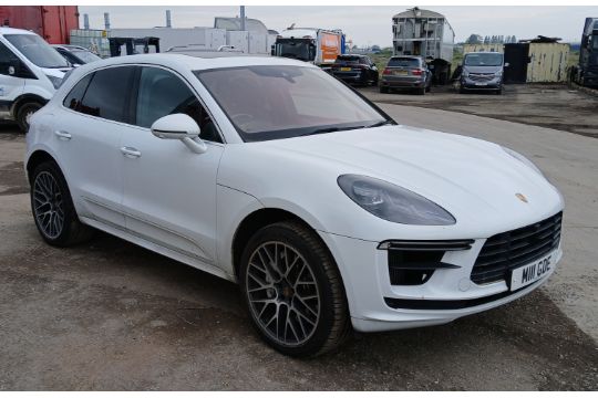 Porsche Macan 2.9 V6 Turbo, Registration Miii Gde