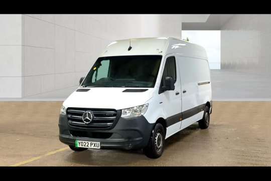 MERCEDES SPRINTER MEDIUM WHEEL BASE HIGH ROOF…