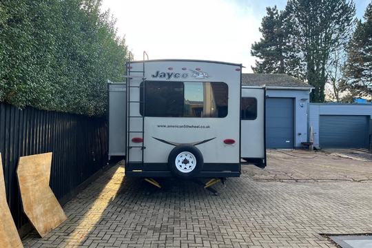 AMERCIAN STYLE CARAVANJAYCO 34RSBS 28FT 6/8 BERTH…