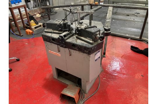 Elumatec Corner Crimping Machine