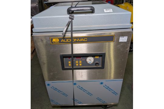 AE Audionvac VM203 floor standing vacuum packer,…