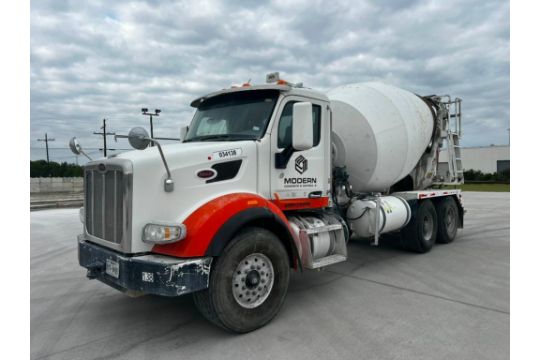 2017 Peterbilt 567 6X4 Concrete Mixer Truck