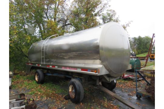 Walker Milk Tank (3000 Gallons +/-)