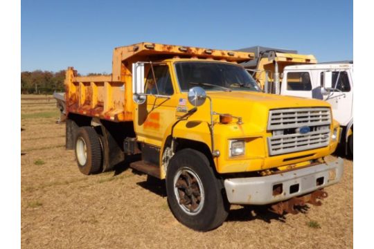 1994 Ford F700 Single Axle Dump Truck