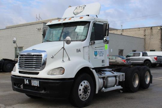 2006 Freightliner Columbia