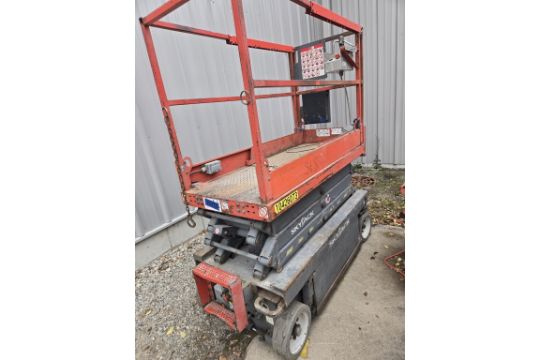 2015 Skyjack Scissor Lift SJIII-3219