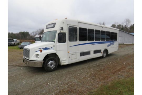 2002 Freightliner FB65 36 Passenger Bus