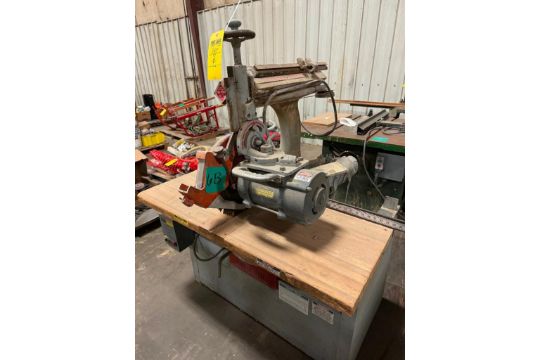 Radial arm saw