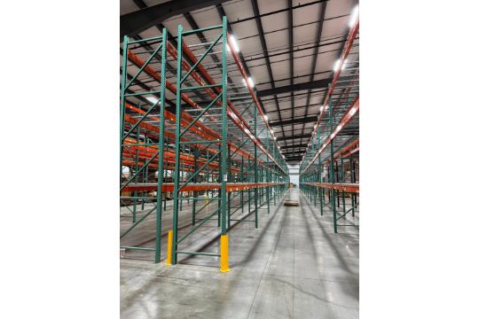 15 Sections Pallet Racking 42' Wide x 12' Beams x 16'…