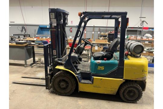 Komatsu FG25TLP-12 3,730-Lb. LPG Forklift Truck