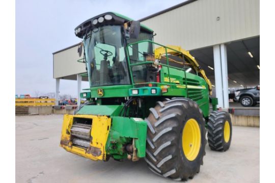 2008 John Deere 7800 Self Propelled Forage Harvester…