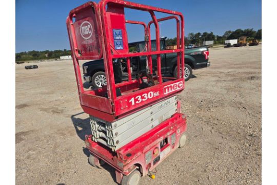 MEC 1330 SCISSOR LIFT SN:133 electric powered,…