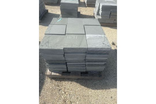 NEW PALLET OF ASSORTED STONE