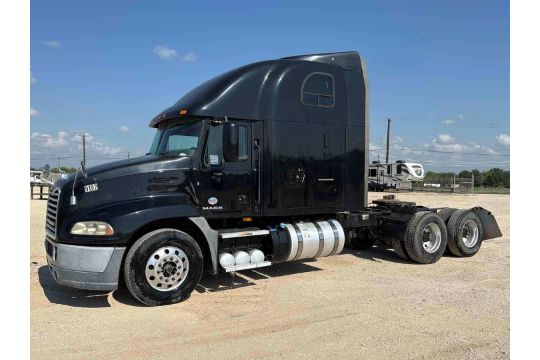 2015 MACK CXU613